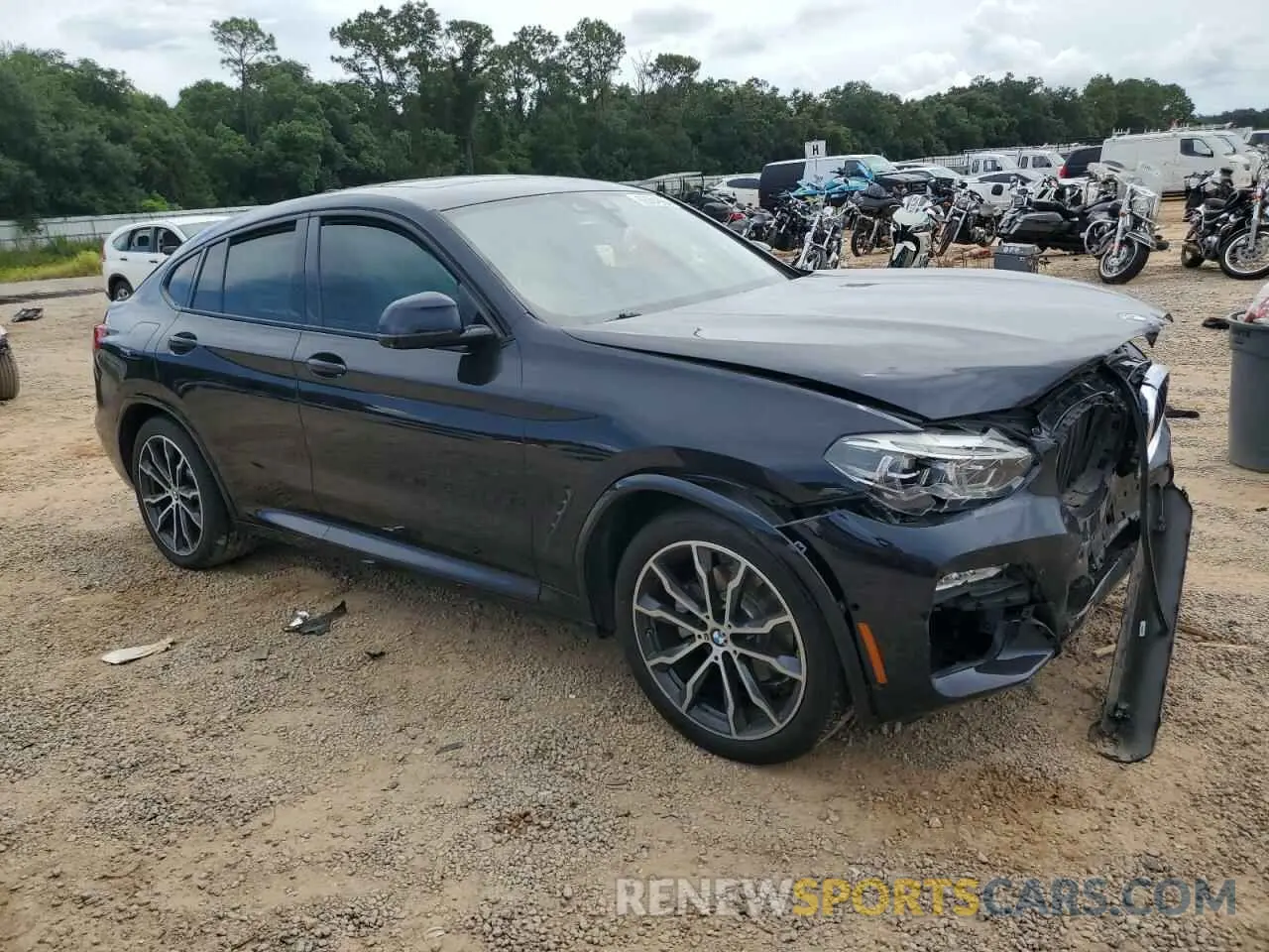 4 Photograph of a damaged car 5UXUJ3C51KLA58600 BMW X4 2019