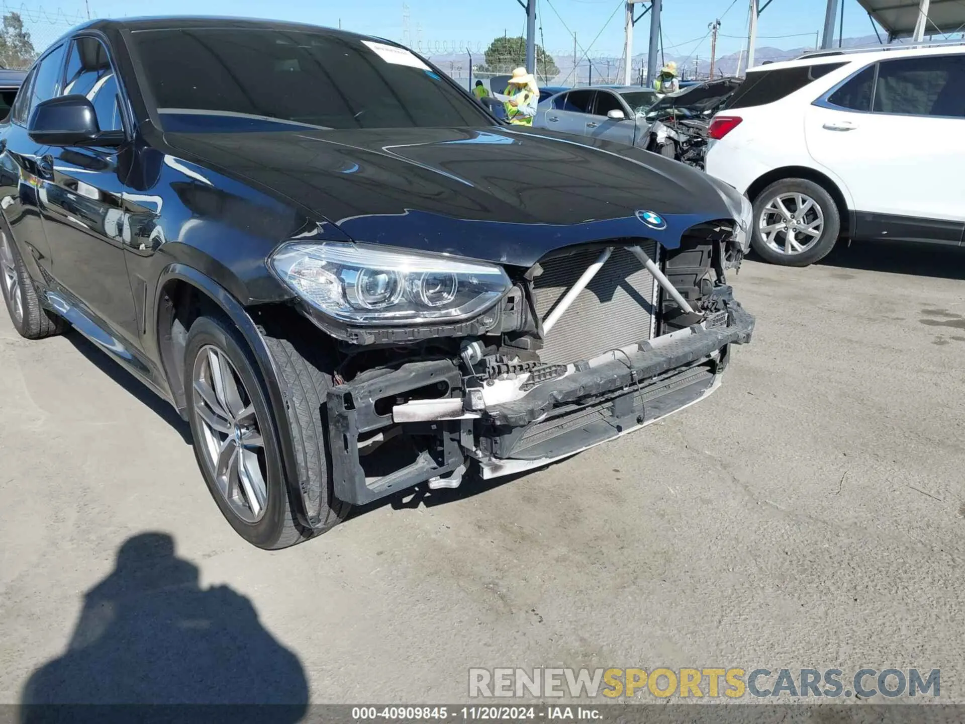 6 Photograph of a damaged car 5UXUJ3C52KLA58380 BMW X4 2019