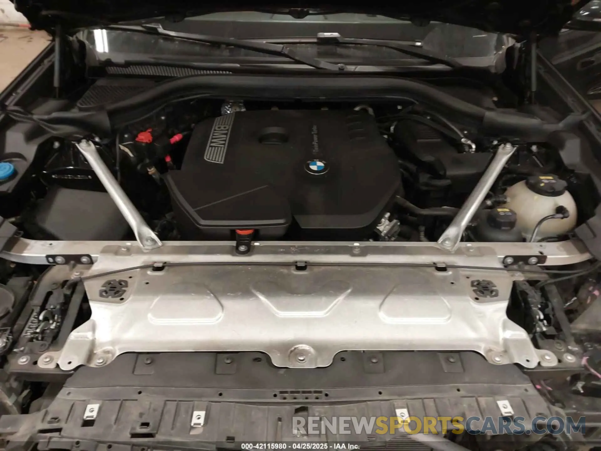 10 Photograph of a damaged car 5UXUJ3C52KLG53004 BMW X4 2019