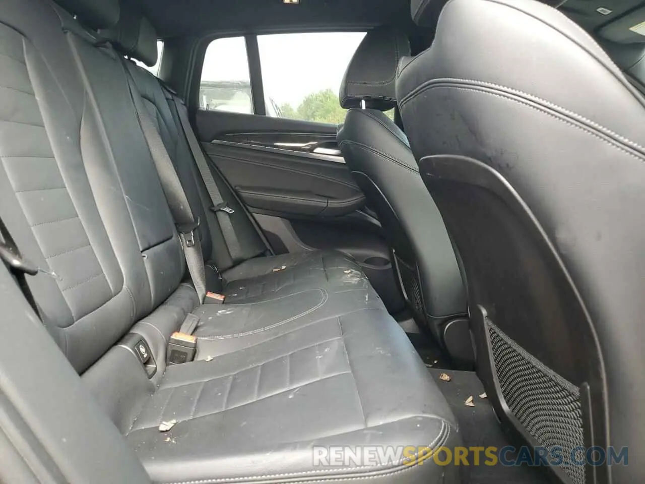 11 Photograph of a damaged car 5UXUJ3C52KLG53780 BMW X4 2019