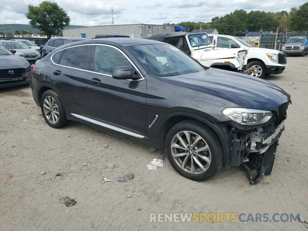 4 Photograph of a damaged car 5UXUJ3C52KLG53780 BMW X4 2019