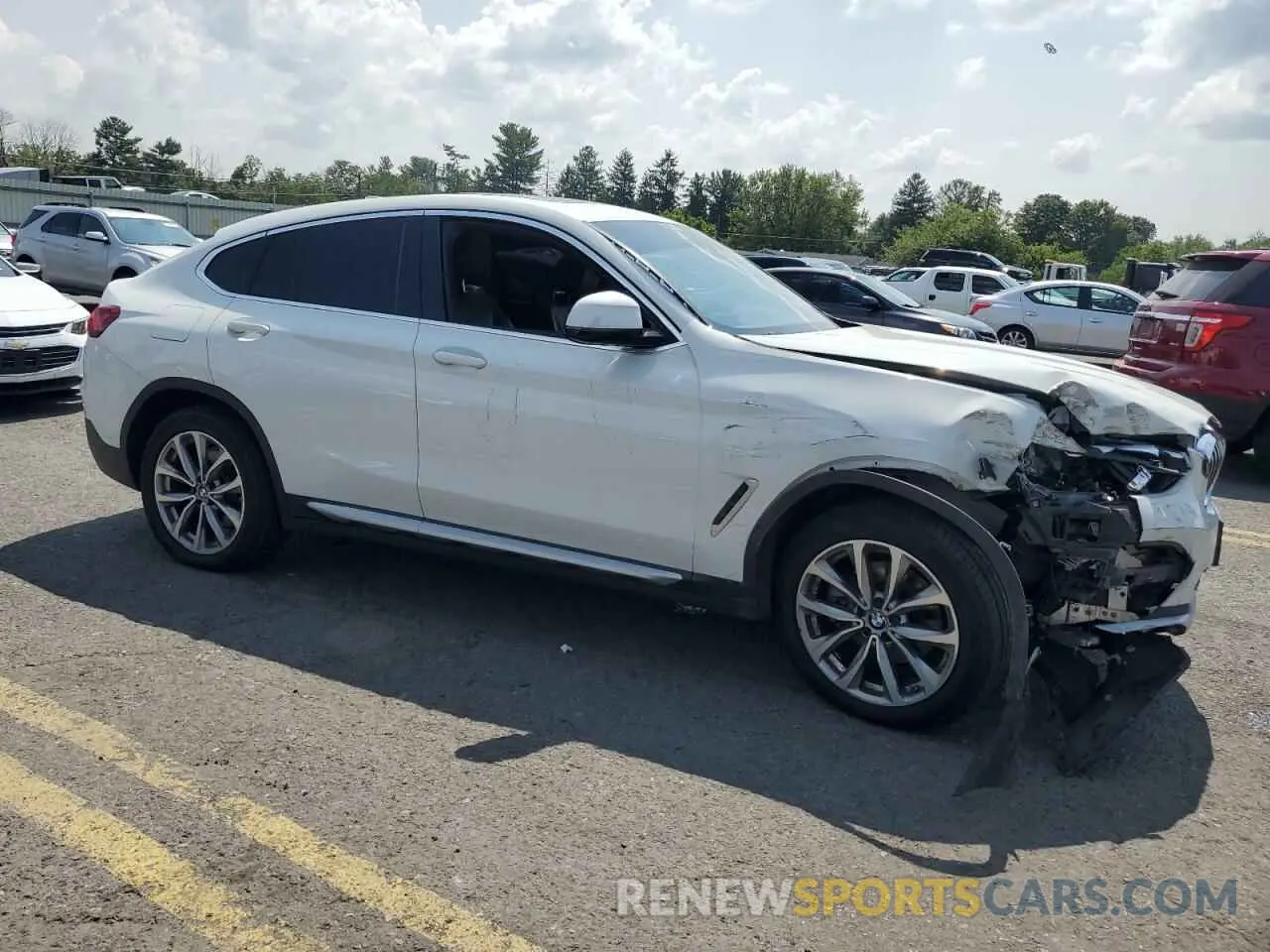 4 Photograph of a damaged car 5UXUJ3C52KLG57232 BMW X4 2019