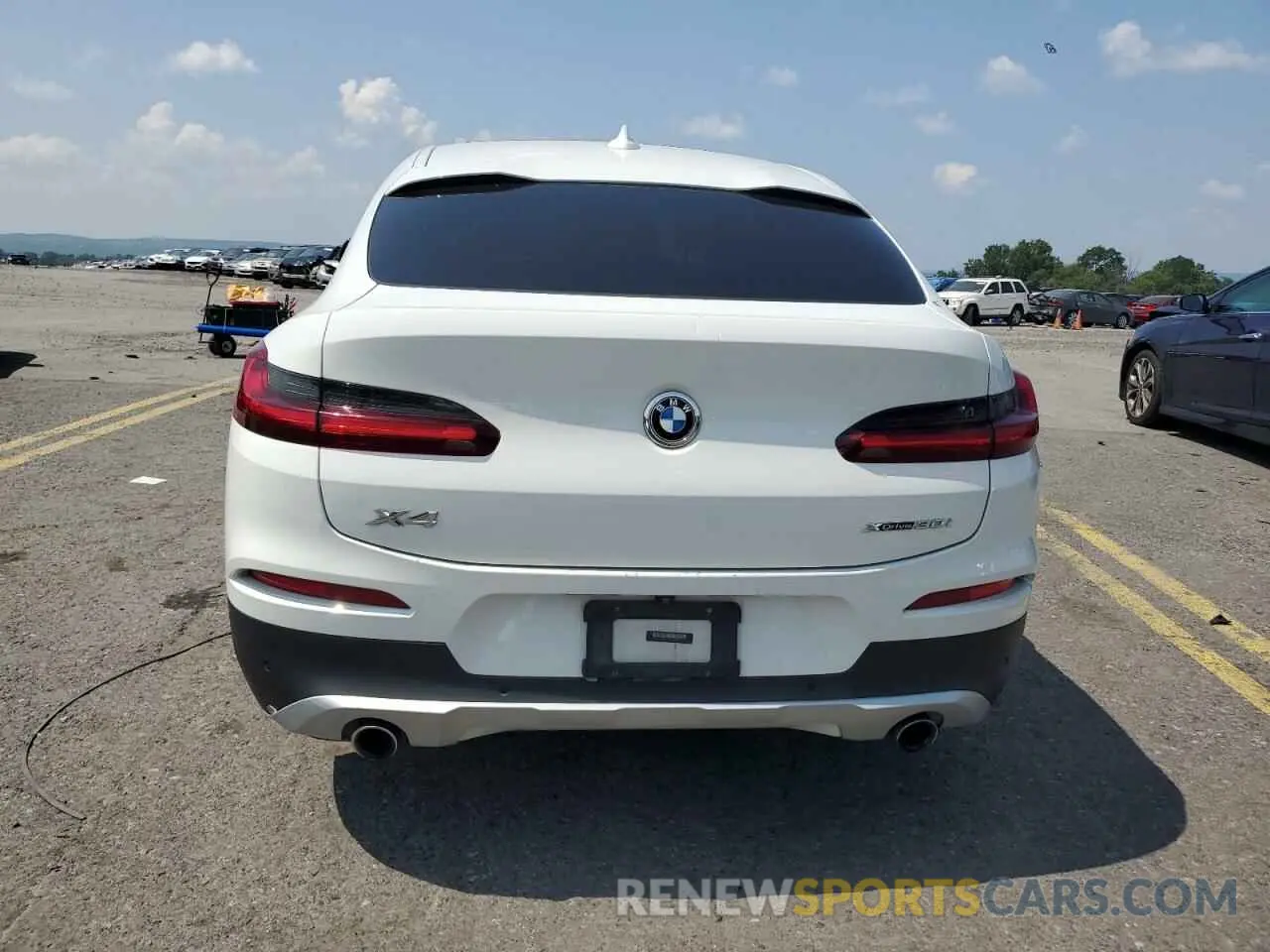 6 Photograph of a damaged car 5UXUJ3C52KLG57232 BMW X4 2019