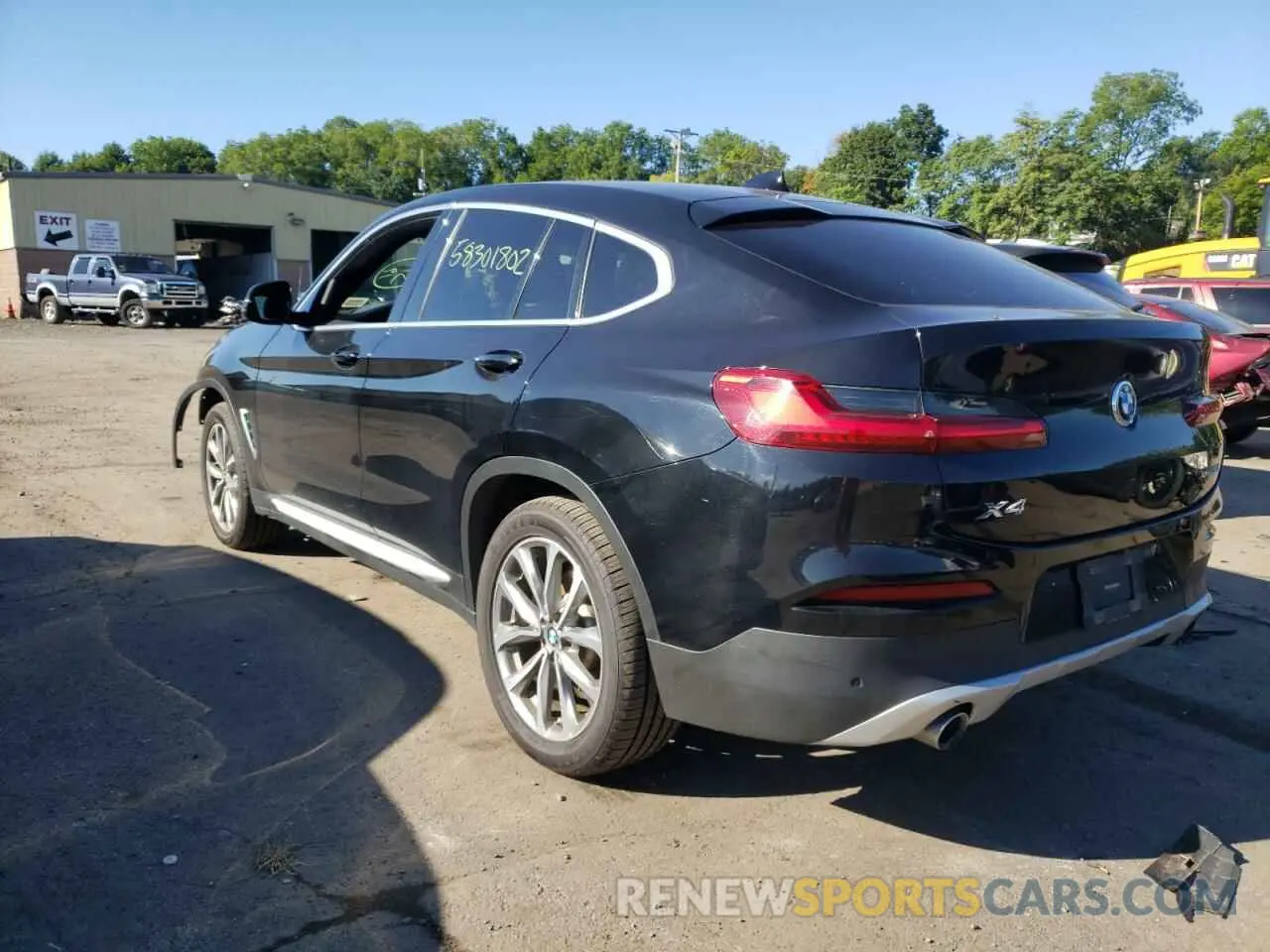 3 Photograph of a damaged car 5UXUJ3C53KLG54663 BMW X4 2019