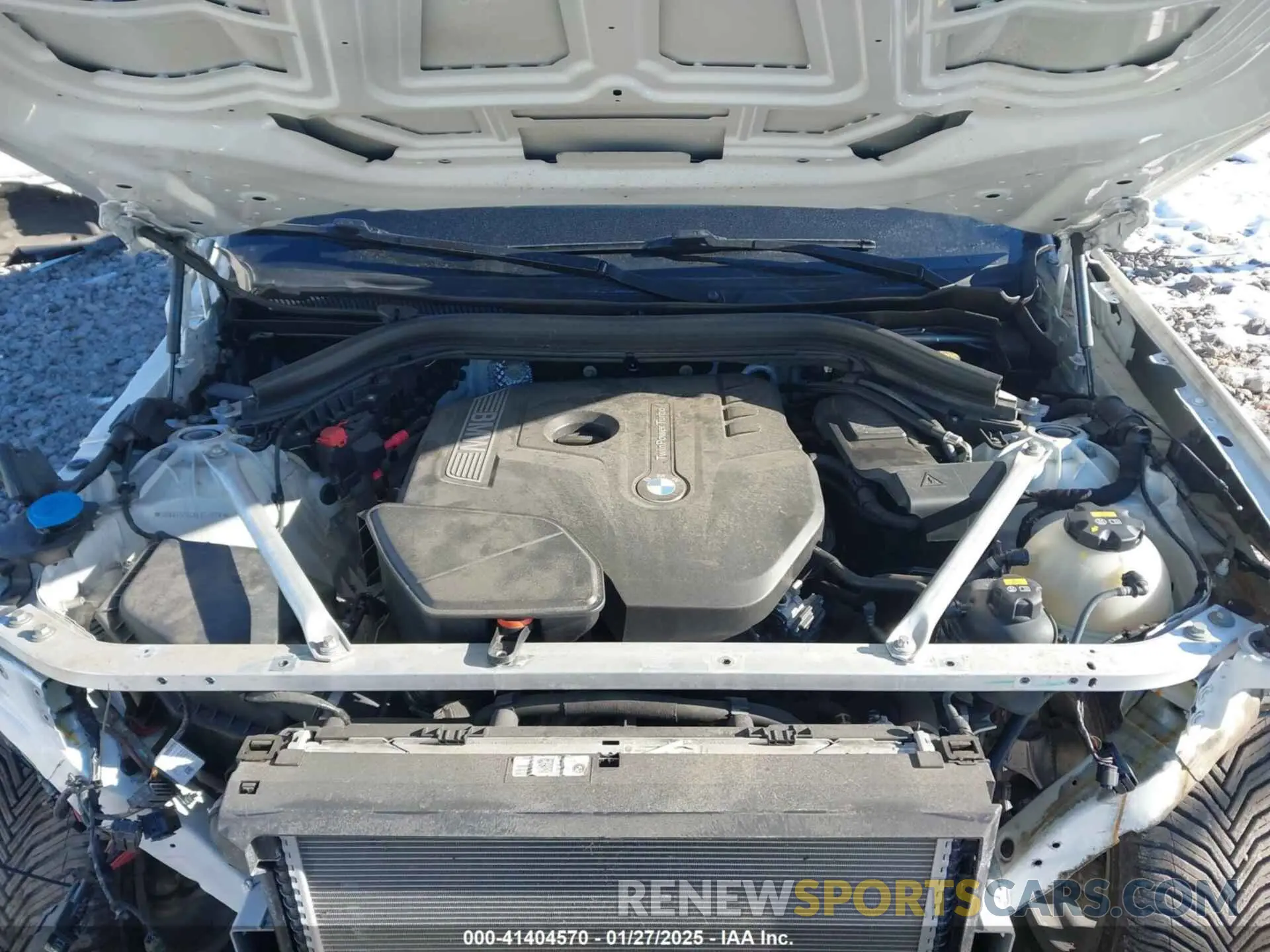 10 Photograph of a damaged car 5UXUJ3C54KLG52078 BMW X4 2019
