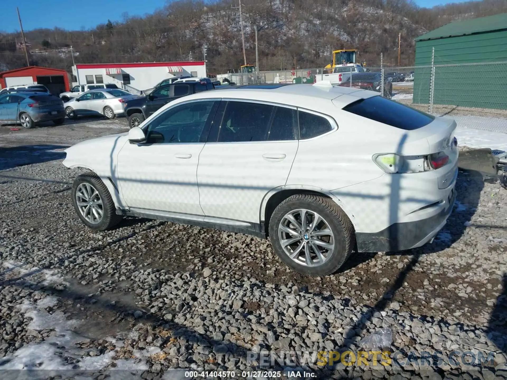 15 Photograph of a damaged car 5UXUJ3C54KLG52078 BMW X4 2019