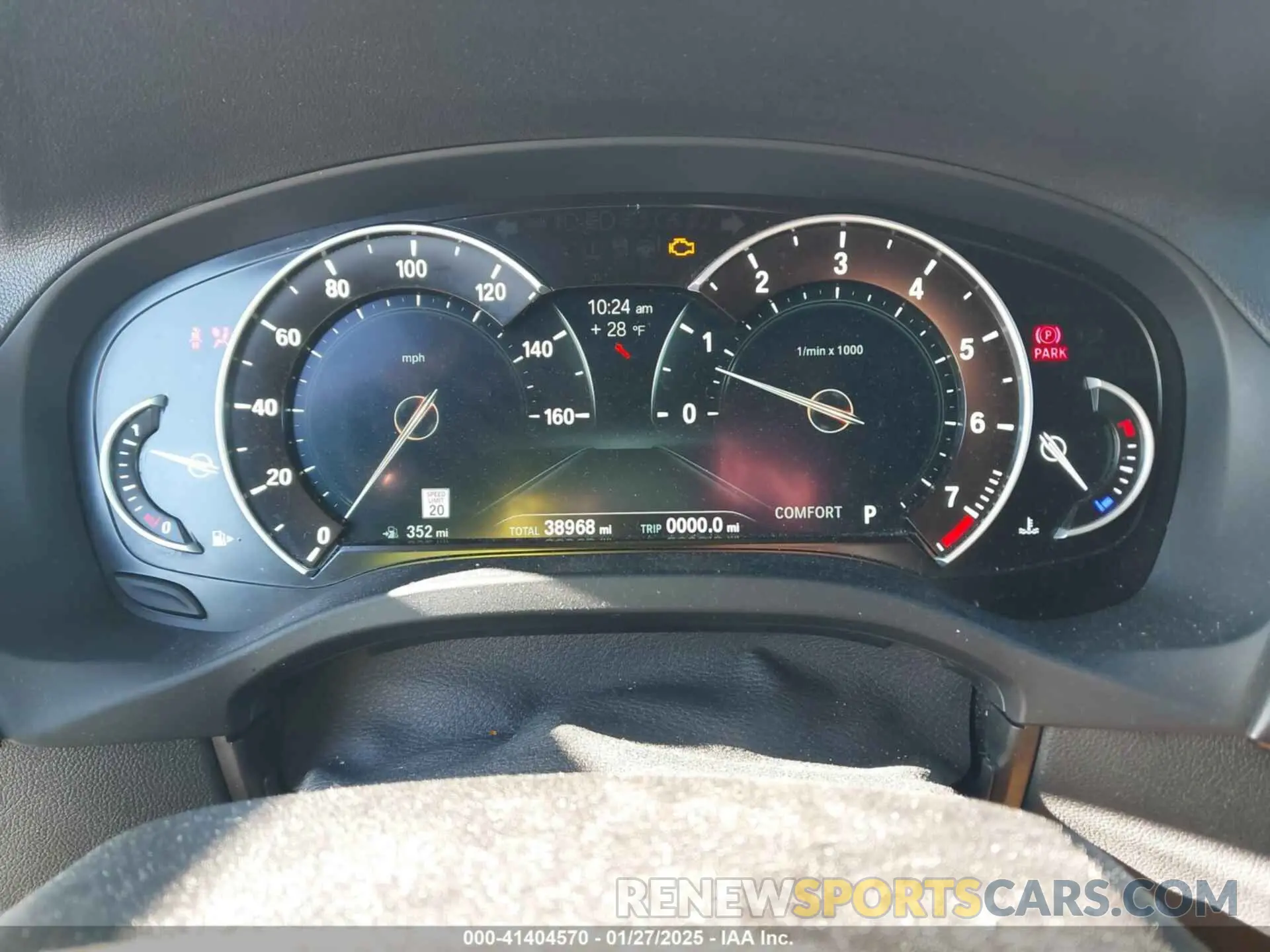 7 Photograph of a damaged car 5UXUJ3C54KLG52078 BMW X4 2019