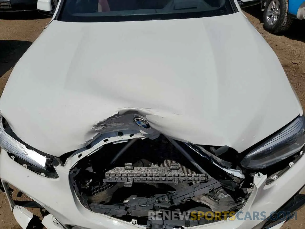 11 Photograph of a damaged car 5UXUJ3C55KLG54874 BMW X4 2019