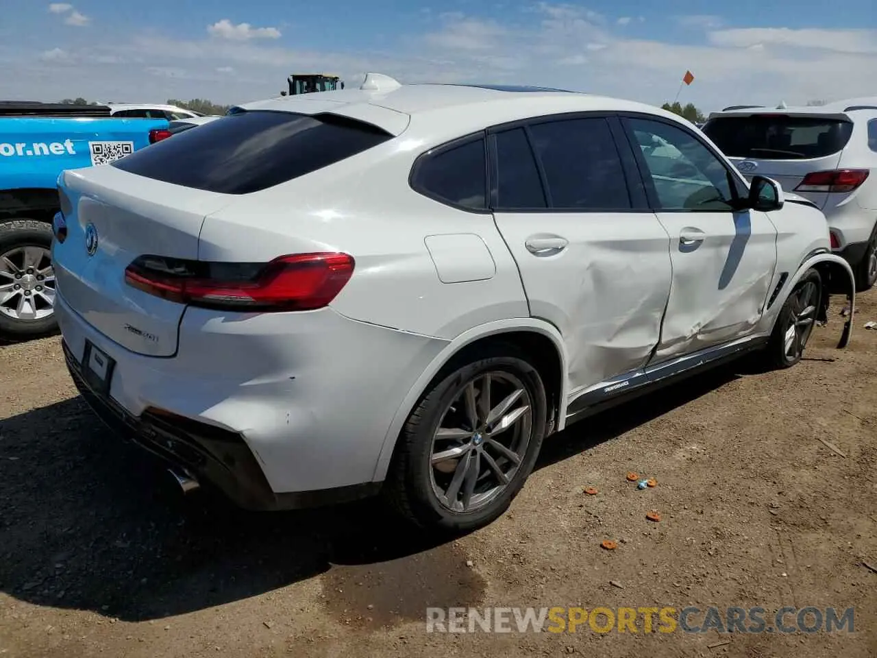 3 Photograph of a damaged car 5UXUJ3C55KLG54874 BMW X4 2019