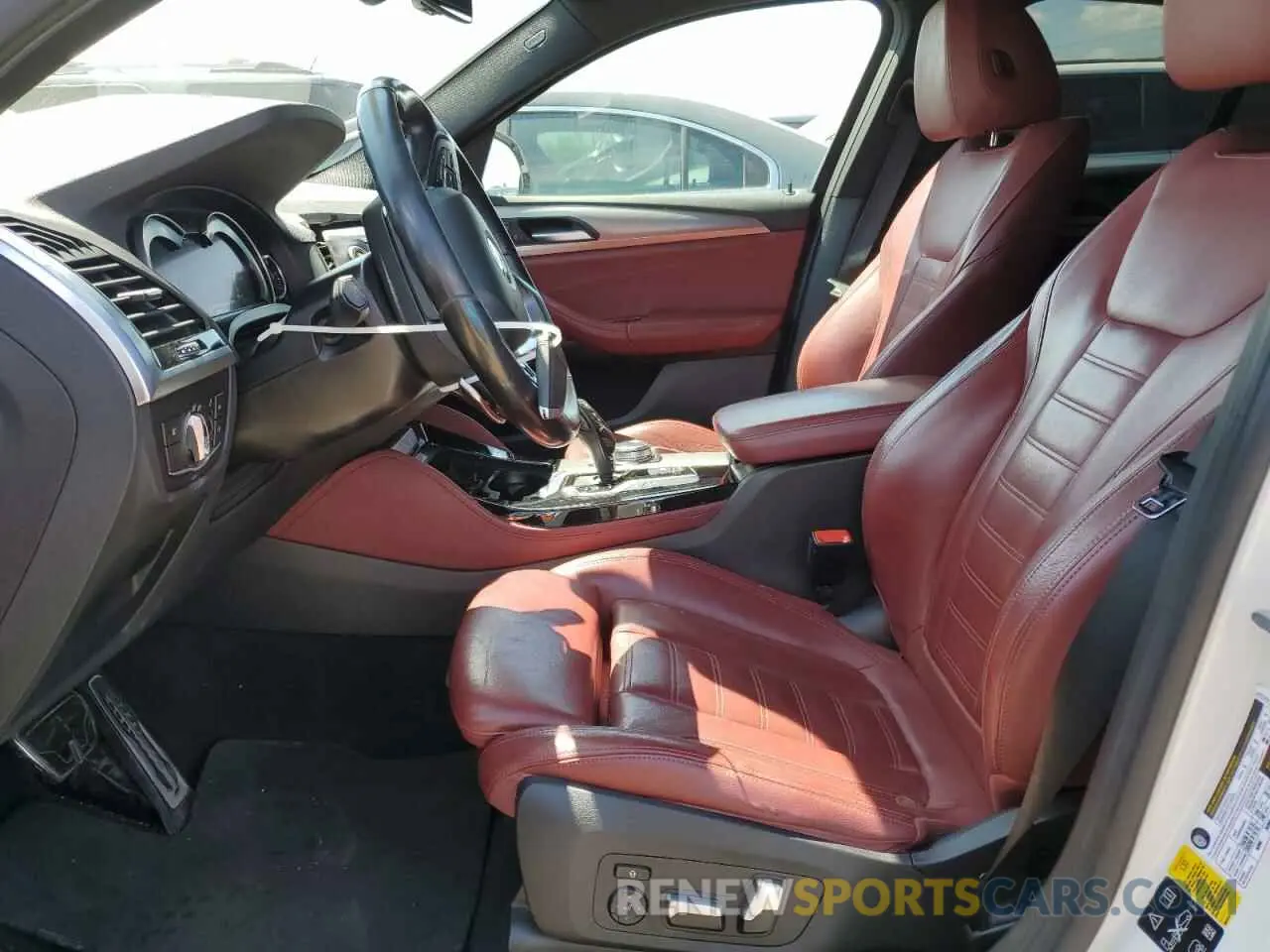 7 Photograph of a damaged car 5UXUJ3C55KLG54874 BMW X4 2019