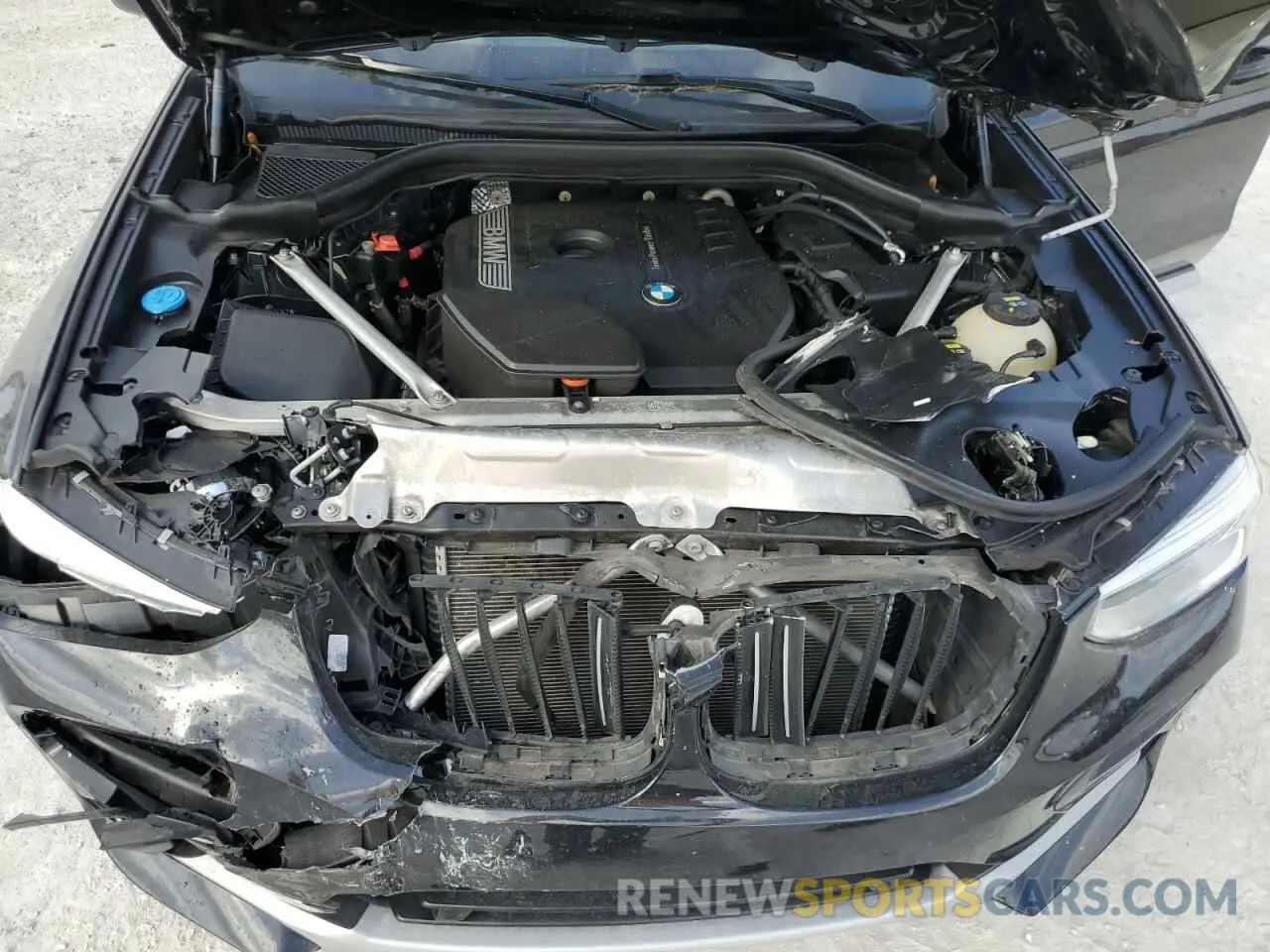 12 Photograph of a damaged car 5UXUJ3C56KLG54947 BMW X4 2019