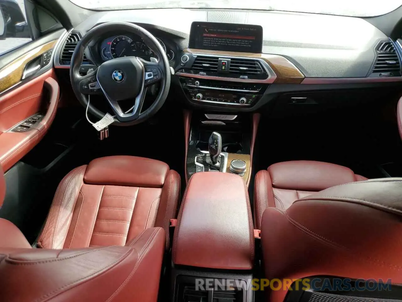 8 Photograph of a damaged car 5UXUJ3C56KLG54947 BMW X4 2019