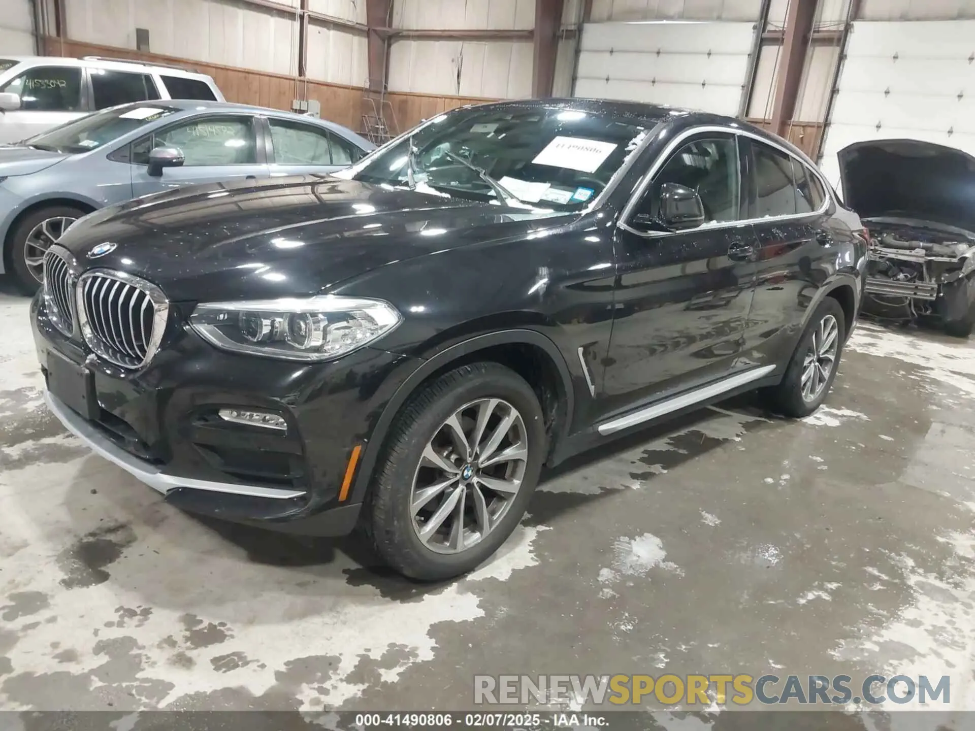 2 Photograph of a damaged car 5UXUJ3C57KLG51796 BMW X4 2019