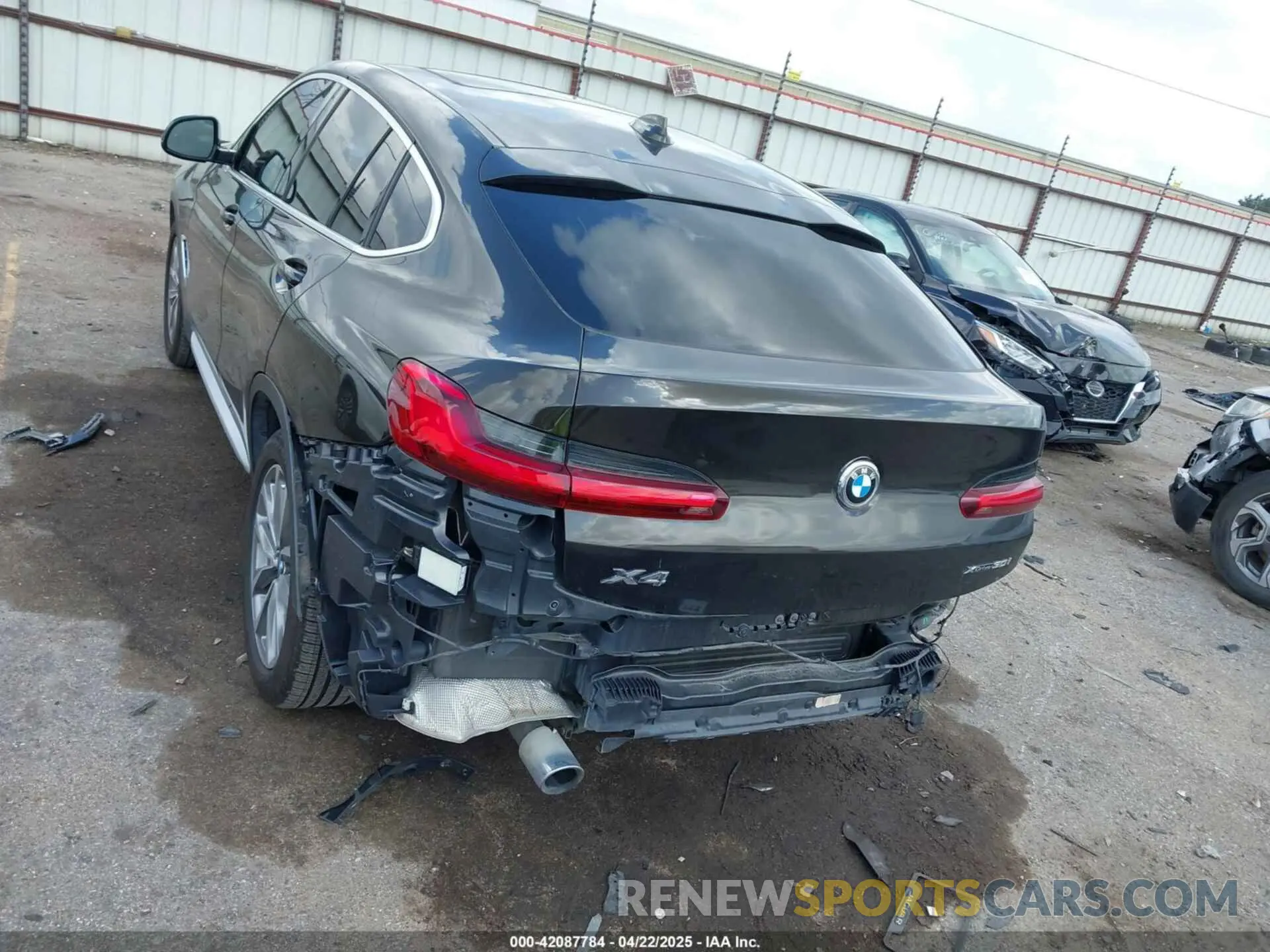 6 Photograph of a damaged car 5UXUJ3C57KLG53175 BMW X4 2019