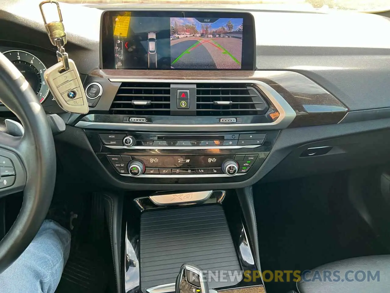 10 Photograph of a damaged car 5UXUJ3C57KLG53712 BMW X4 2019