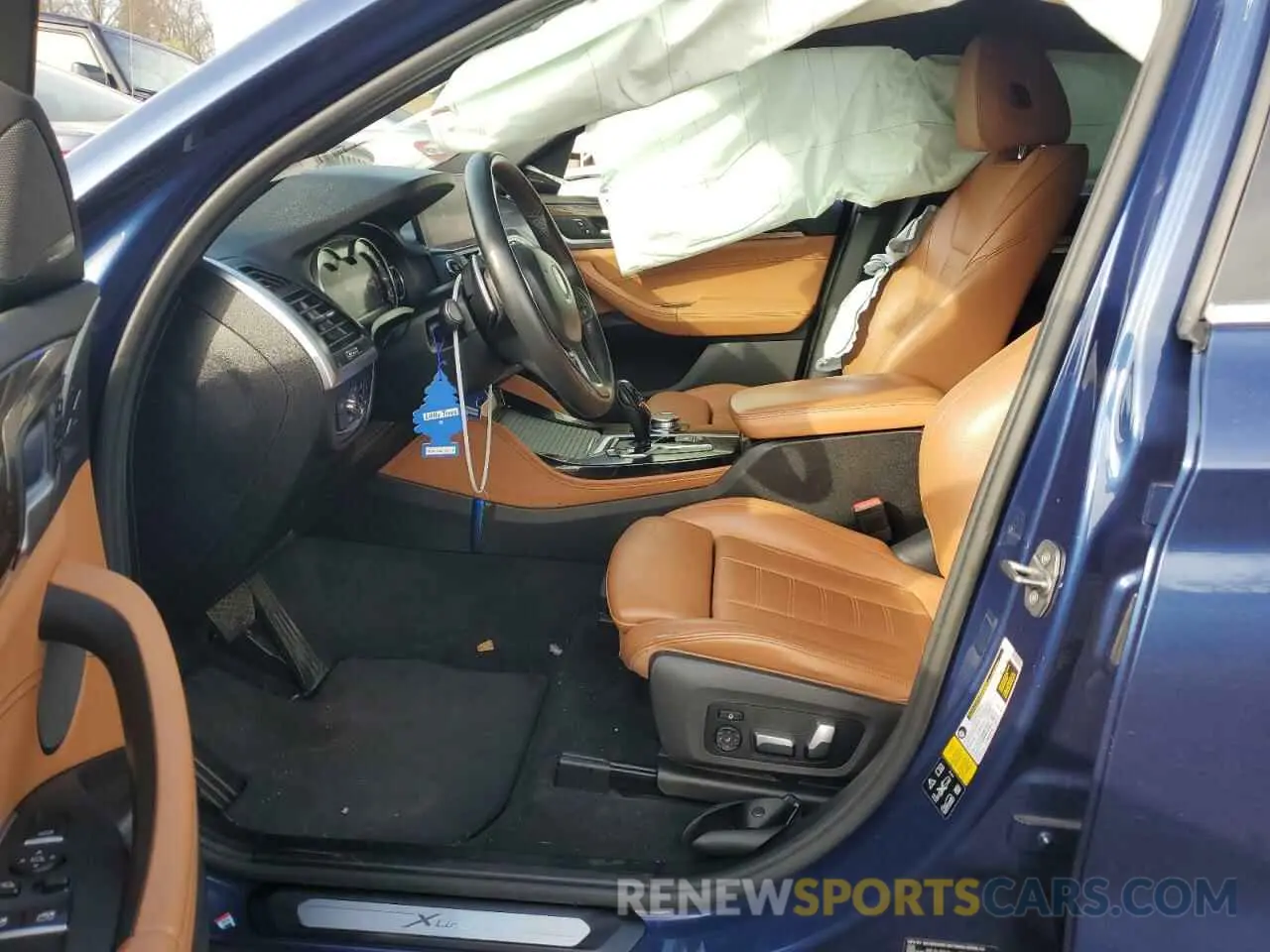 7 Photograph of a damaged car 5UXUJ3C58KLG52553 BMW X4 2019
