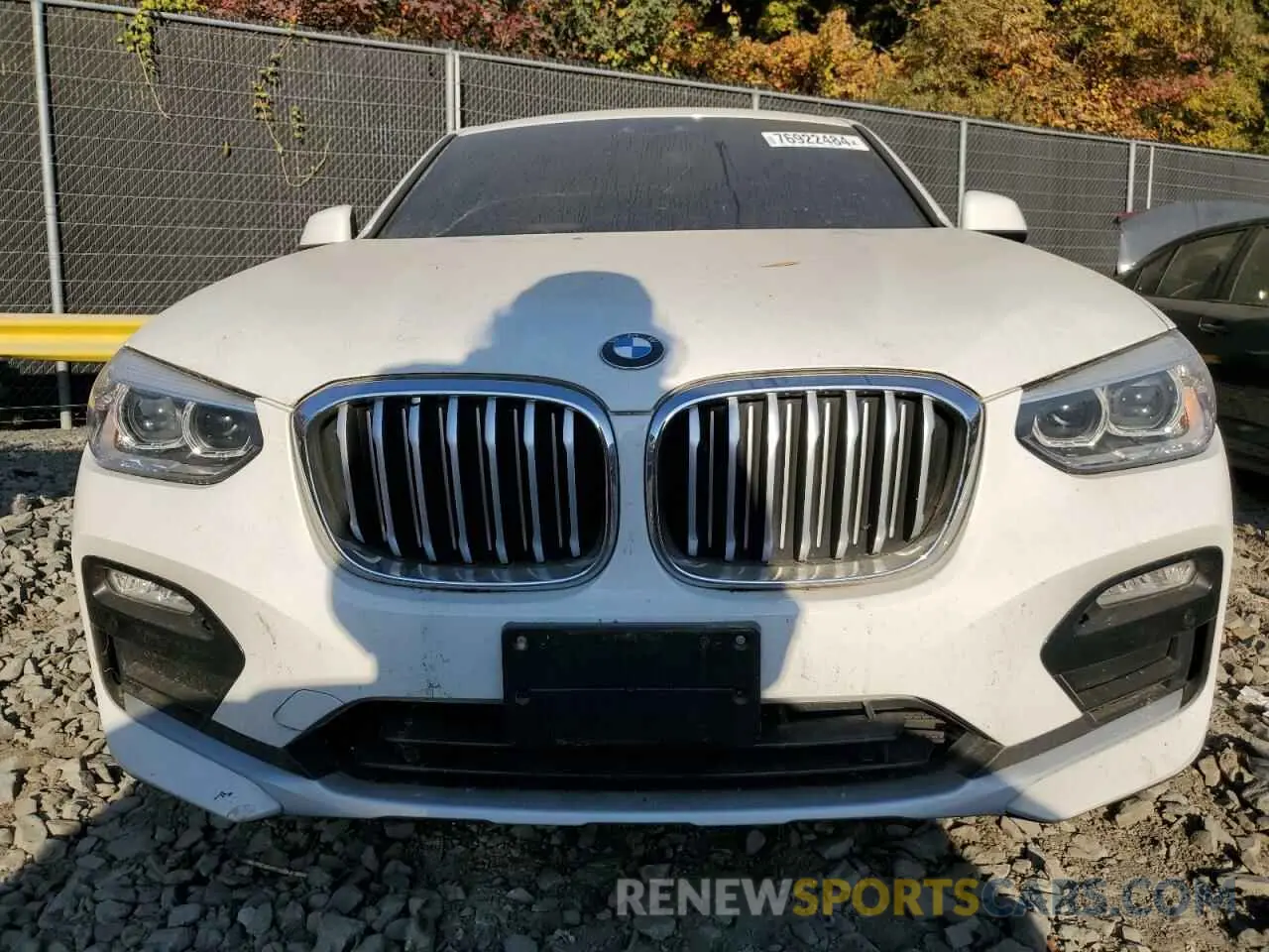 5 Photograph of a damaged car 5UXUJ3C58KLG55145 BMW X4 2019