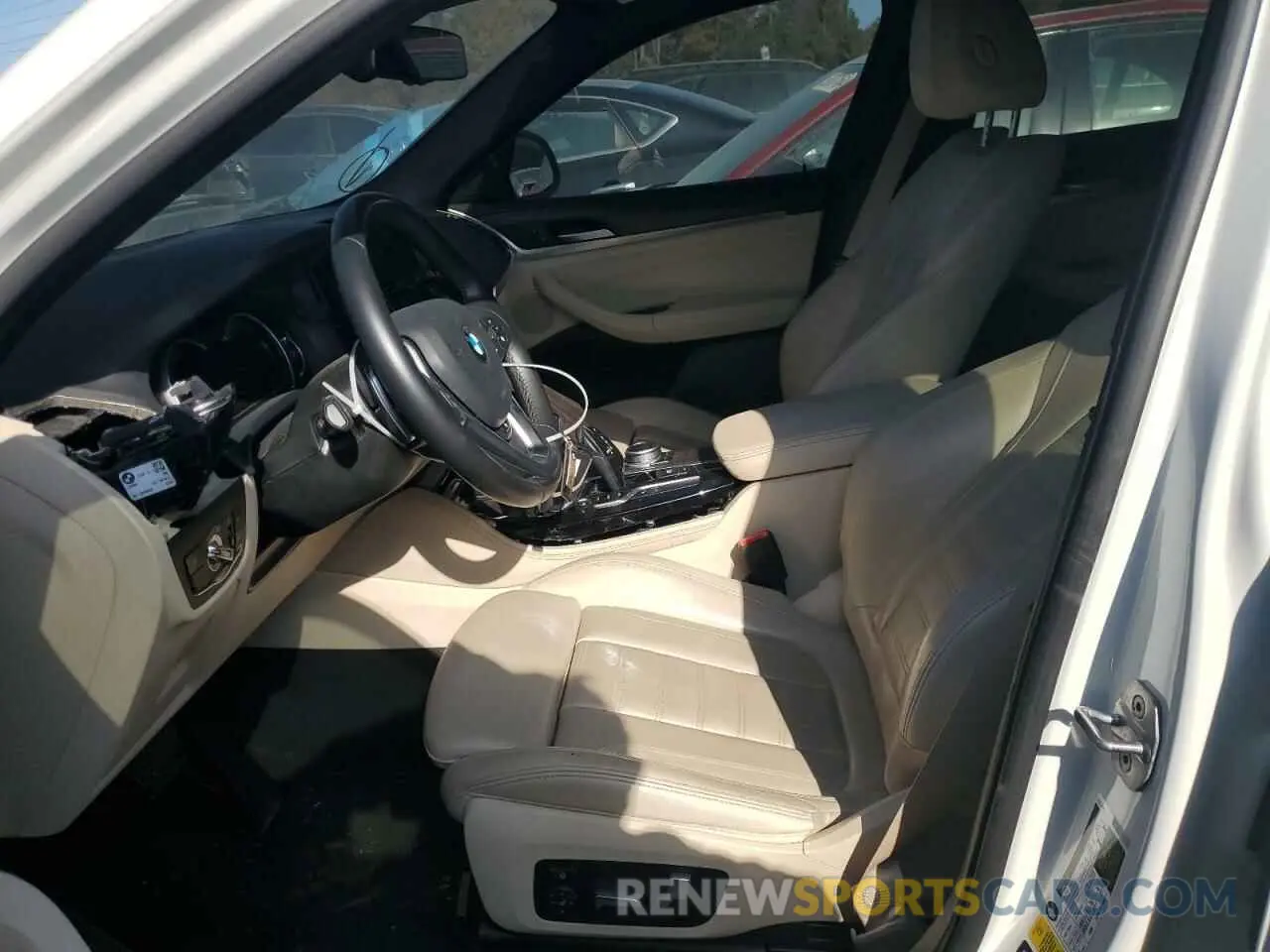 7 Photograph of a damaged car 5UXUJ3C58KLG55145 BMW X4 2019