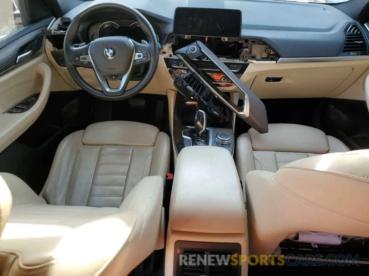 8 Photograph of a damaged car 5UXUJ3C58KLG55145 BMW X4 2019