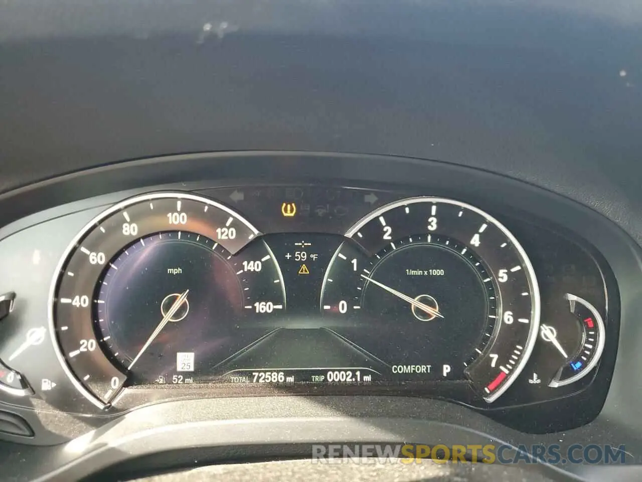 9 Photograph of a damaged car 5UXUJ3C58KLG55145 BMW X4 2019