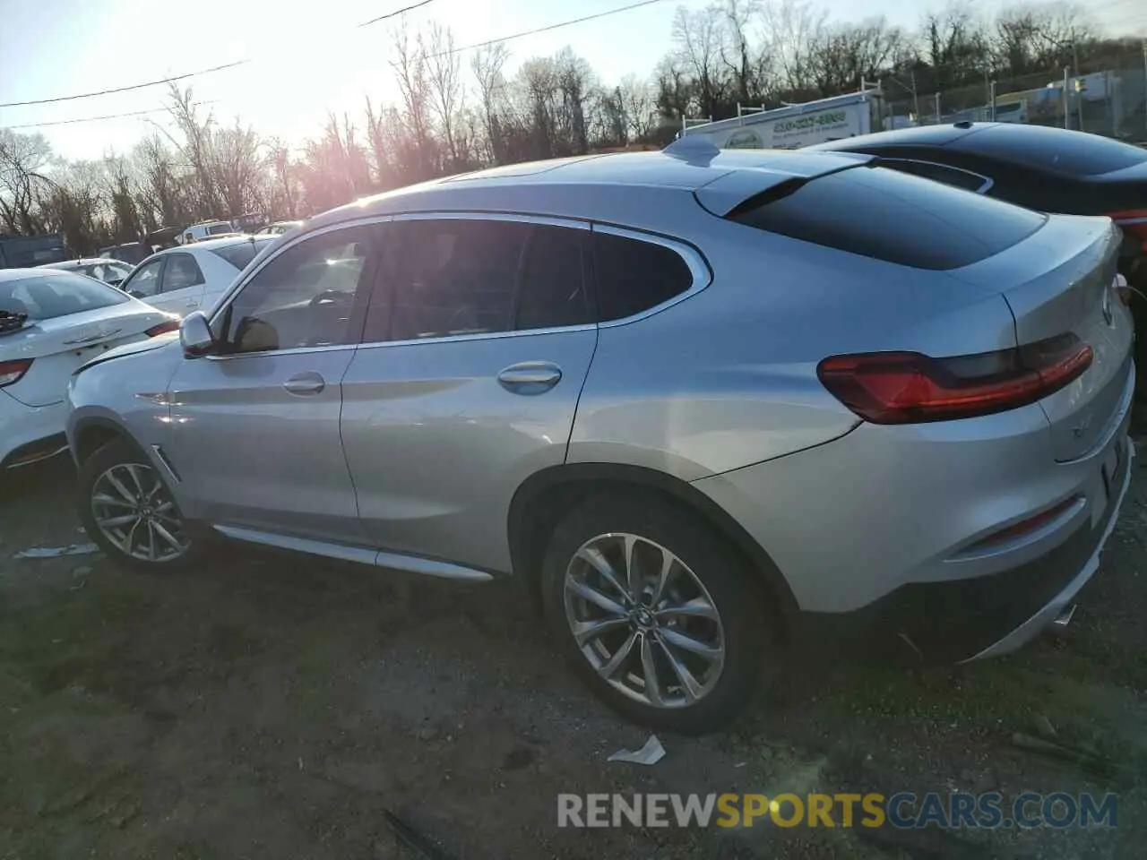 2 Photograph of a damaged car 5UXUJ3C58KLG55436 BMW X4 2019