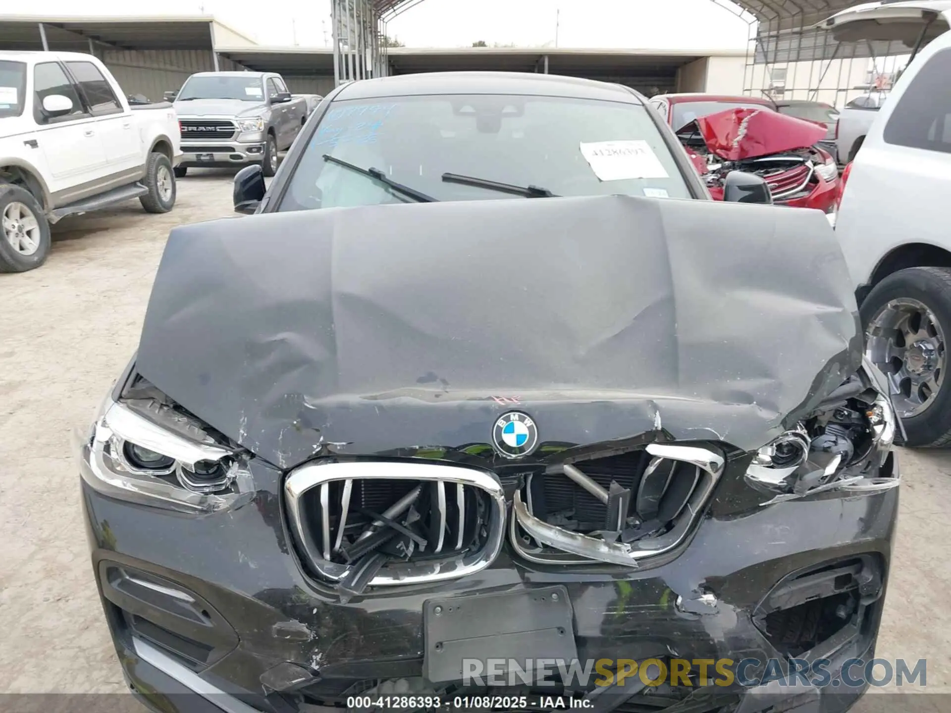12 Photograph of a damaged car 5UXUJ3C58KLG55968 BMW X4 2019