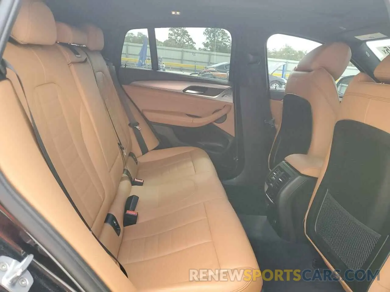 11 Photograph of a damaged car 5UXUJ3C59KLA58649 BMW X4 2019