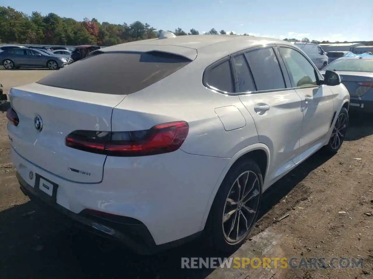 4 Photograph of a damaged car 5UXUJ3C5XKLA58773 BMW X4 2019