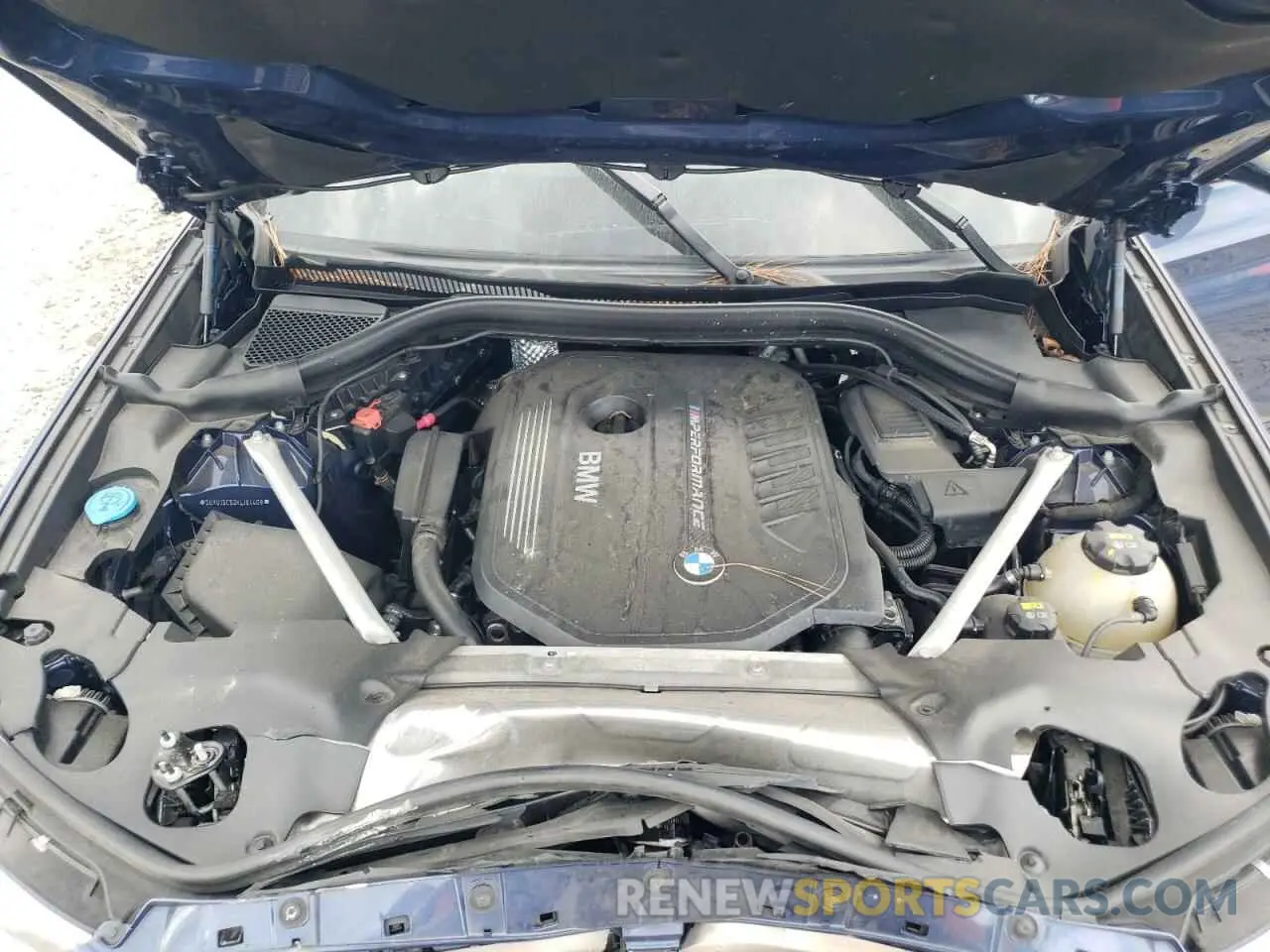 12 Photograph of a damaged car 5UXUJ5C53KLJ64409 BMW X4 2019