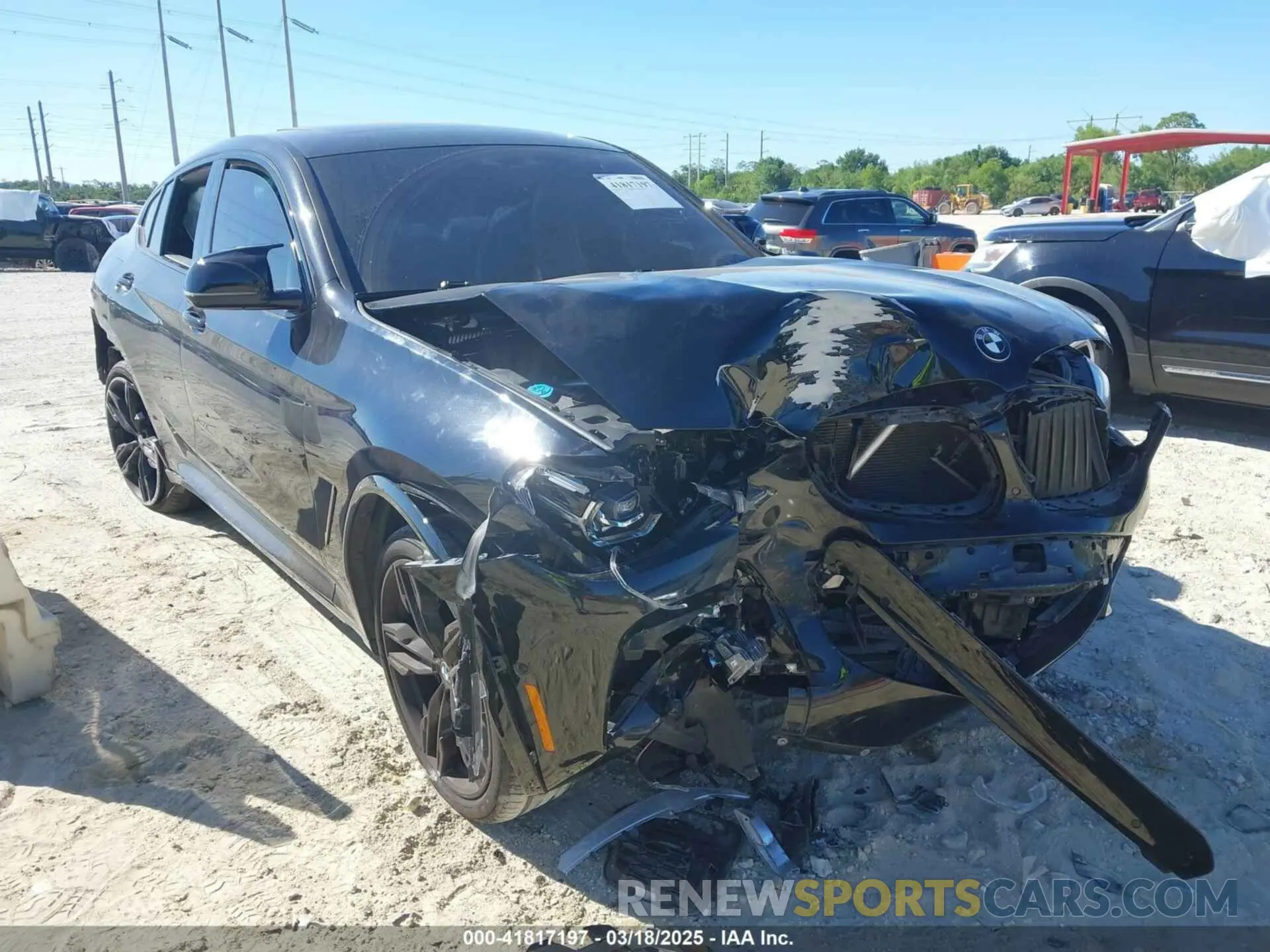 1 Photograph of a damaged car 5UXUJ5C57KLJ62520 BMW X4 2019
