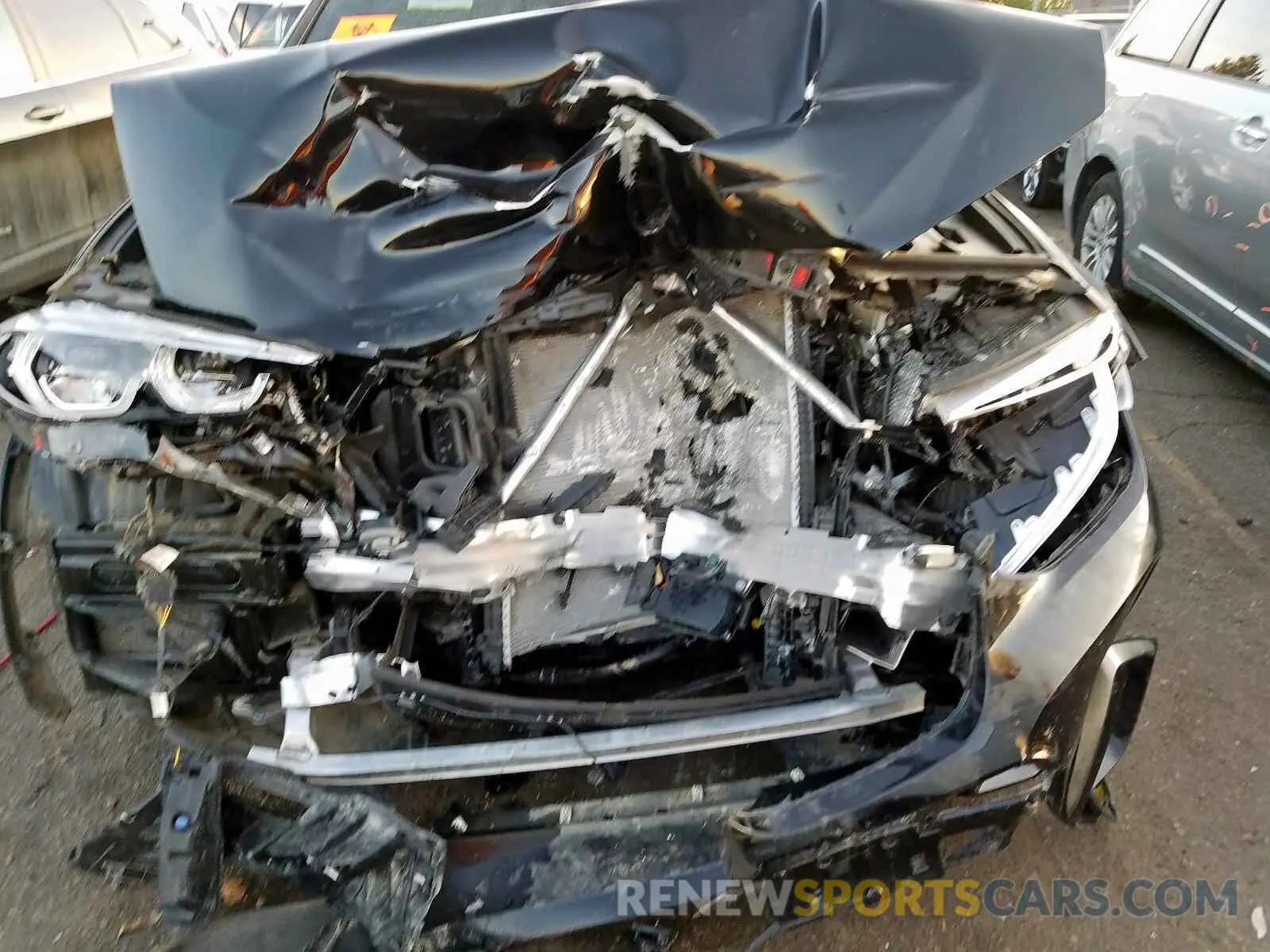 7 Photograph of a damaged car 5UXUJ5C57KLJ62789 BMW X4 2019