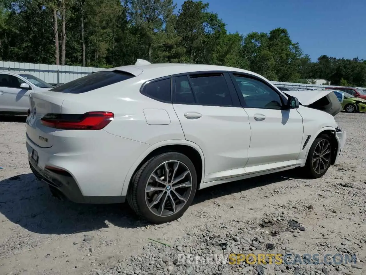 3 Photograph of a damaged car 5UXUJ5C57KLJ63215 BMW X4 2019
