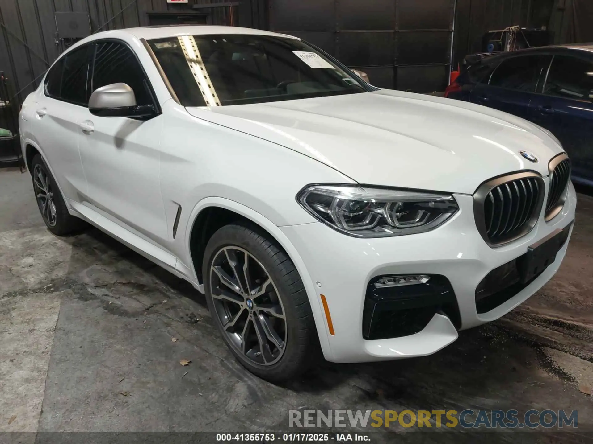 1 Photograph of a damaged car 5UXUJ5C58KLJ63742 BMW X4 2019
