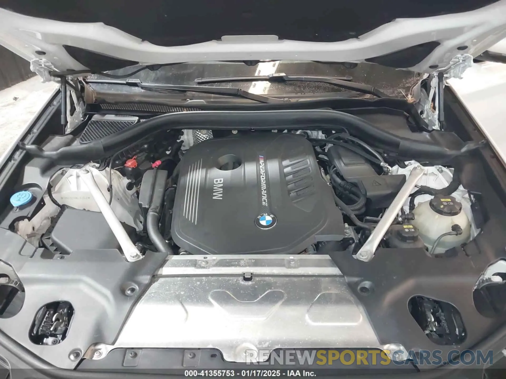 10 Photograph of a damaged car 5UXUJ5C58KLJ63742 BMW X4 2019
