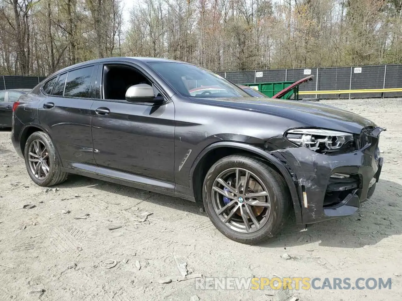 4 Photograph of a damaged car 5UXUJ5C5XKLJ64004 BMW X4 2019