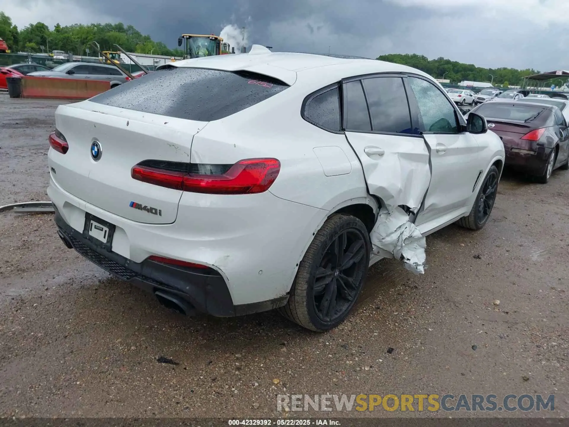 4 Photograph of a damaged car 5UXUJ5C5XKLJ64164 BMW X4 2019
