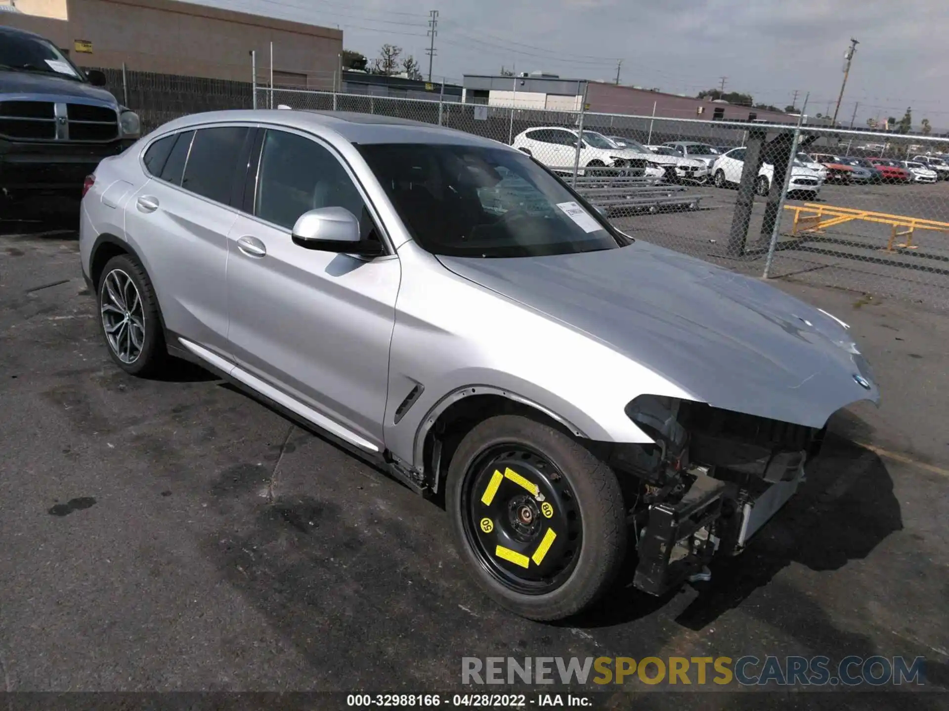 1 Photograph of a damaged car 5UX2V1C00LLE67791 BMW X4 2020