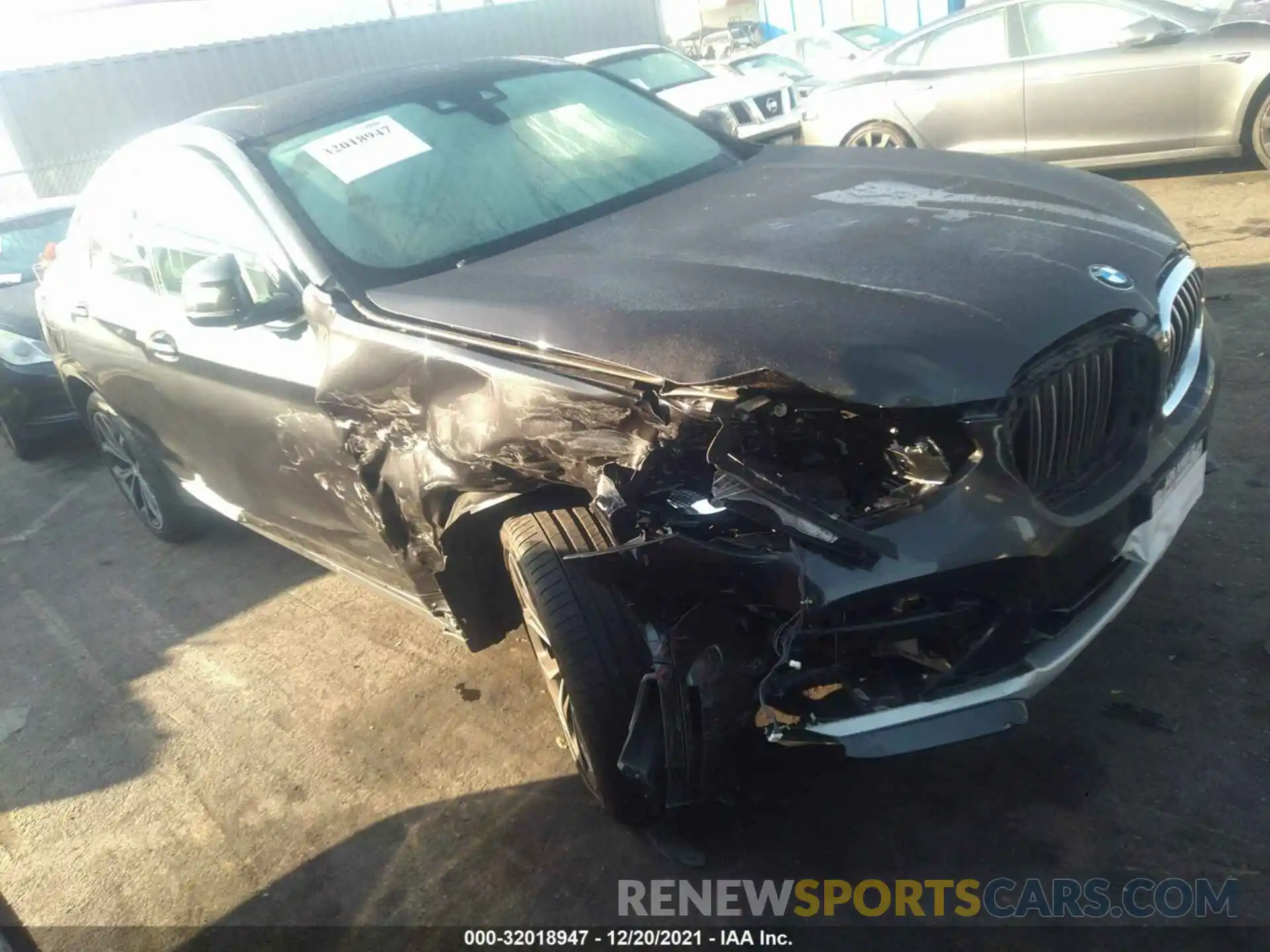 1 Photograph of a damaged car 5UX2V1C02LLE67744 BMW X4 2020