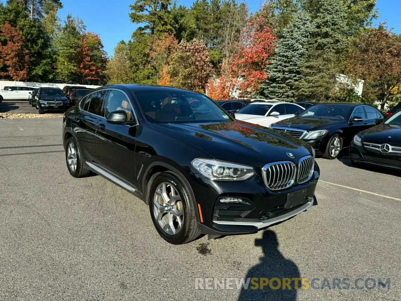 2 Photograph of a damaged car 5UX2V1C04L9B80175 BMW X4 2020