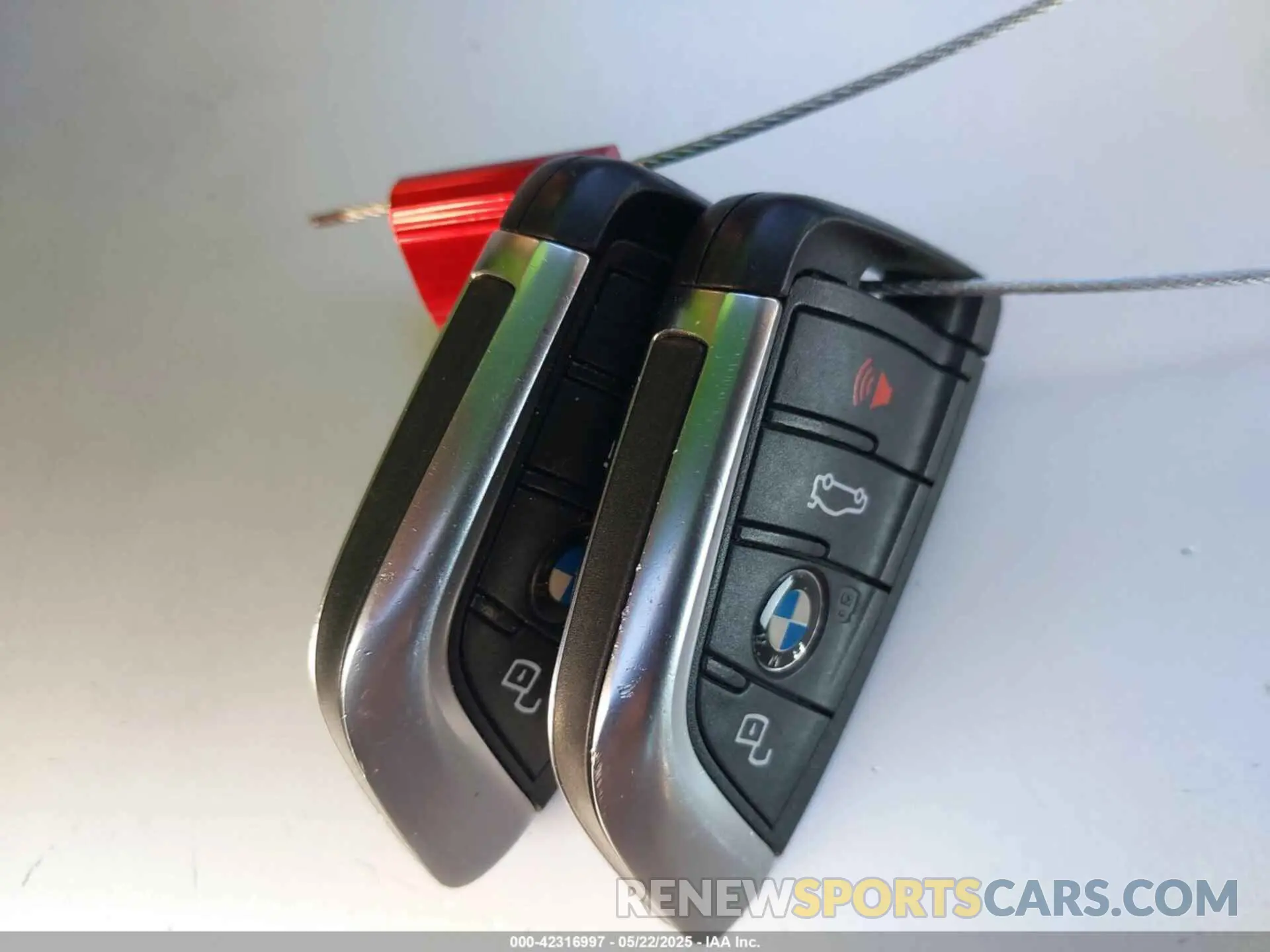 11 Photograph of a damaged car 5UX2V1C05L9C41372 BMW X4 2020