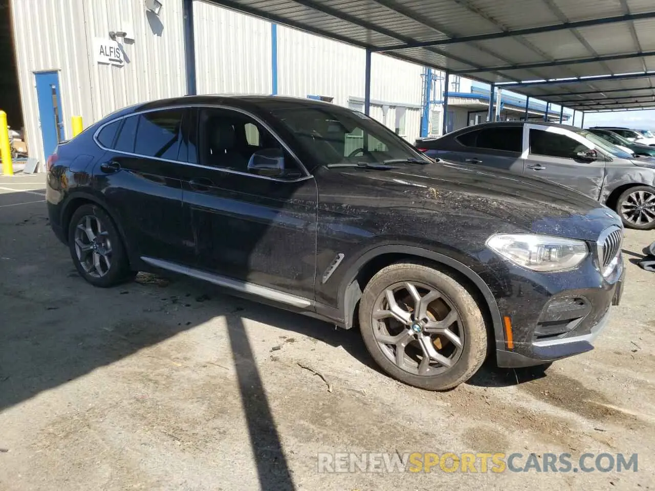 4 Photograph of a damaged car 5UX2V1C06L9B74278 BMW X4 2020