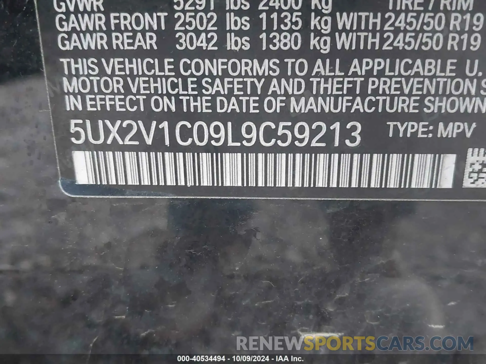 9 Photograph of a damaged car 5UX2V1C09L9C59213 BMW X4 2020