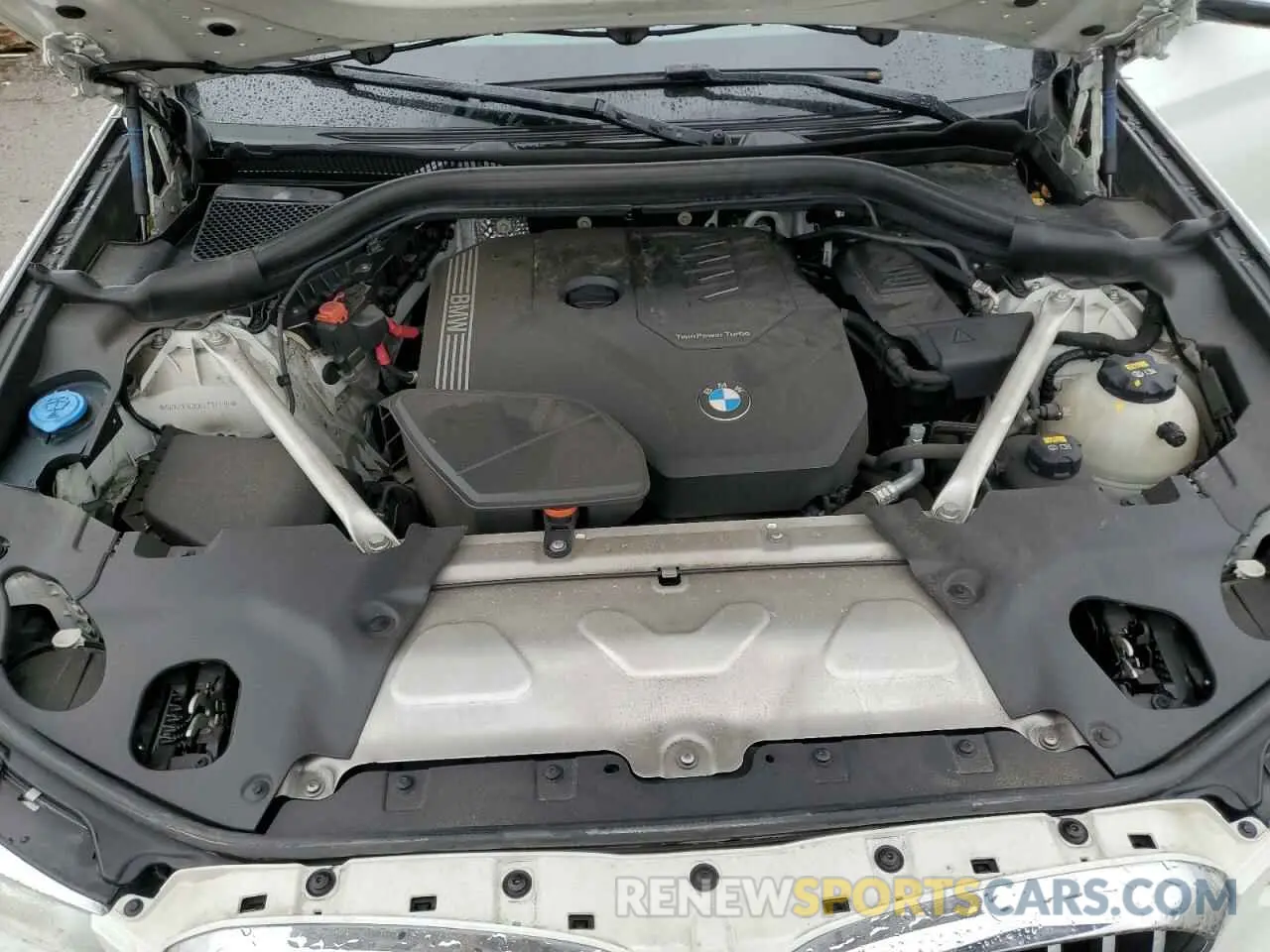 12 Photograph of a damaged car 5UX2V1C09LLZ32596 BMW X4 2020