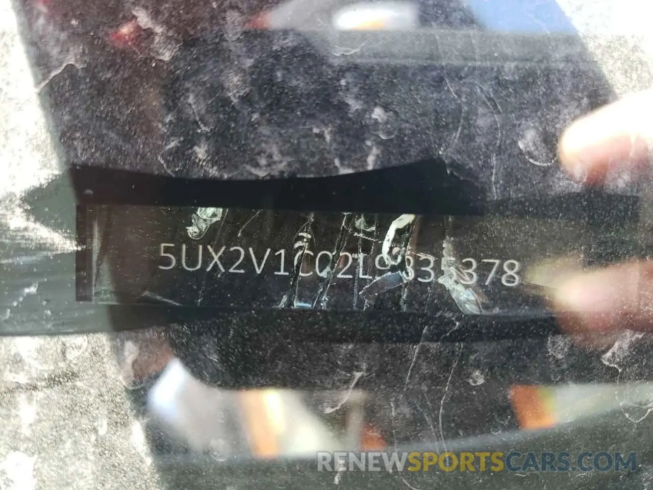 10 Photograph of a damaged car 5UX2V1C0XL9B39114 BMW X4 2020