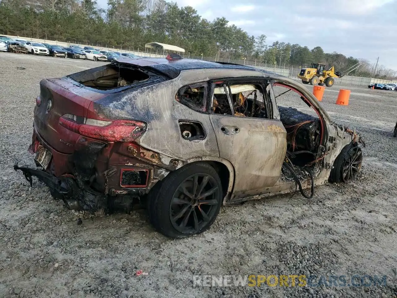 3 Photograph of a damaged car 5UX2V1C0XL9B95845 BMW X4 2020
