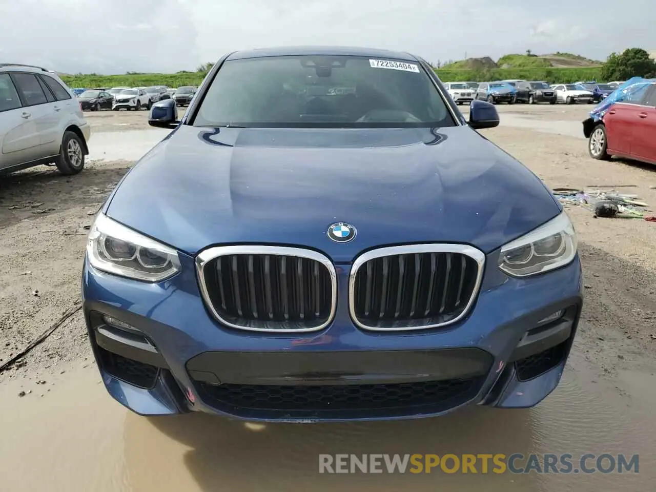 5 Photograph of a damaged car 5UX2V1C0XLLE67345 BMW X4 2020