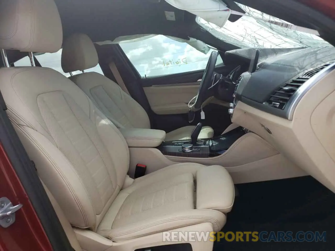 5 Photograph of a damaged car 5UX2V5C07LLE69433 BMW X4 2020