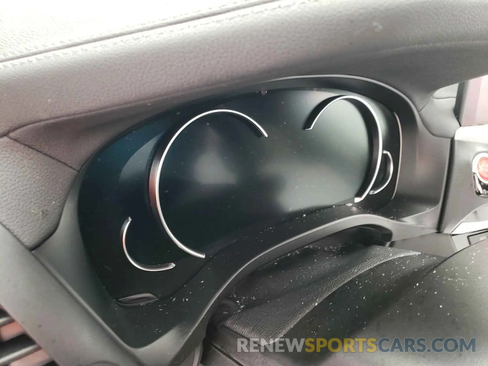 8 Photograph of a damaged car 5YMUJ0C03LLU67160 BMW X4 2020
