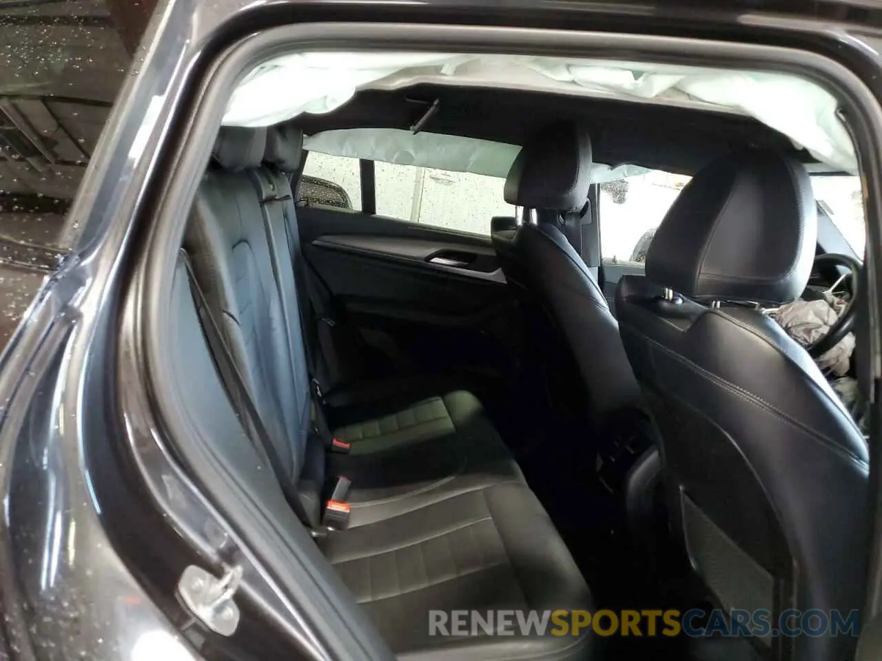 11 Photograph of a damaged car 5YMUJ0C05L9B44115 BMW X4 2020