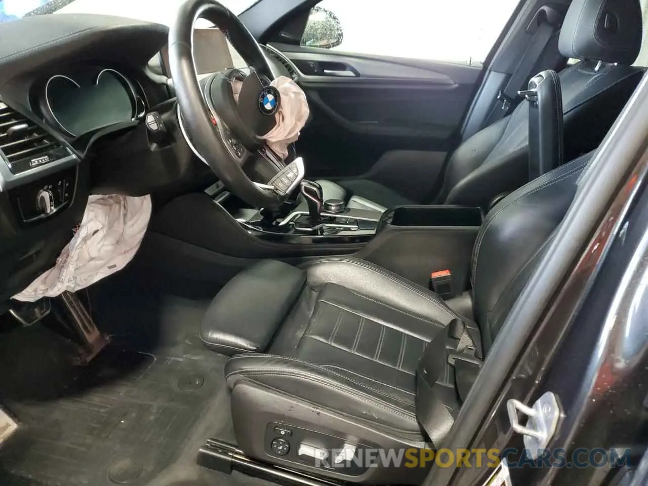 7 Photograph of a damaged car 5YMUJ0C05L9B44115 BMW X4 2020